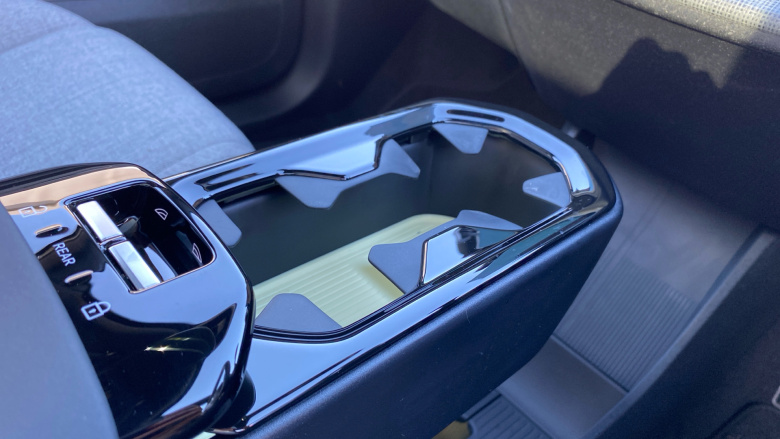 Volvo EX30 200kW SM Extended Range Ultra 69kWh 5dr Auto Electric Estate